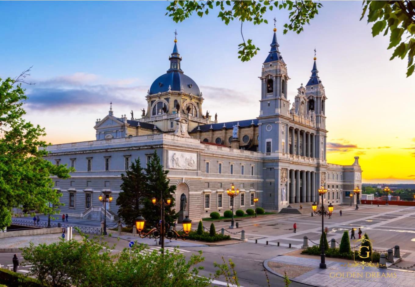 Luxe Apartment Madrid 7 Paradas De Metro De Sol Екстер'єр фото
